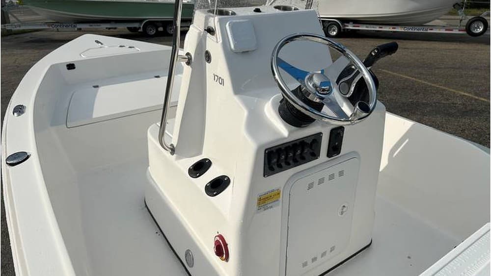 2026 Salty Boats Palmetto Bay 1701CC 12